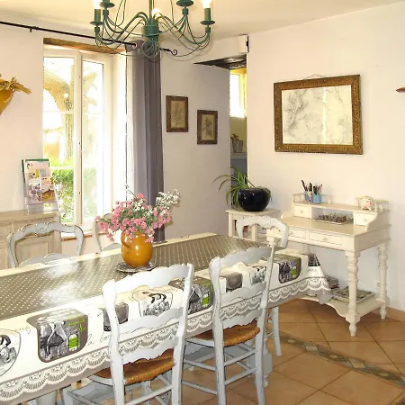 Ferienhaus 200s בית נופש *